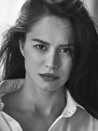 영화배우인 디아나 포자르스카야의 대표 이미지