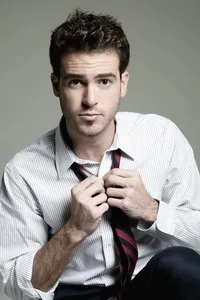 영화배우인 파블로 라일의 대표 이미지