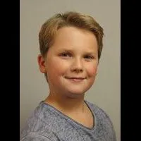 영화배우인 율리우스 베카우프의 대표 이미지