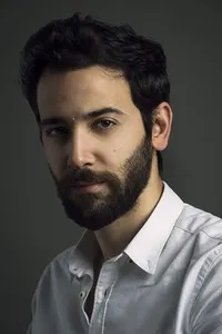 영화배우인 카림 카셈의 대표 이미지