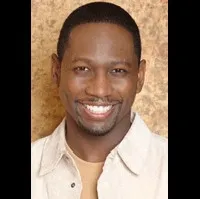 배우, 제작/기획, 각본인 가이 토리의 대표 이미지