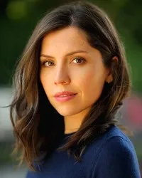 영화배우인 마리 에버릿의 대표 이미지