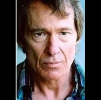 배우인 쿠퍼 헉카비의 대표 이미지