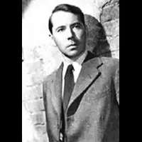 배우, 각본, 감독인 알렉산더 녹스의 대표 이미지