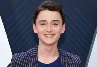 영화배우인 노아 스냅의 대표 이미지