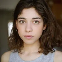 영화배우인 나타샤 크리프의 대표 이미지