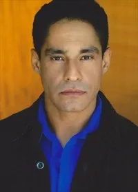 영화배우인 데이비드 라비오사의 대표 이미지