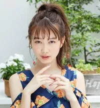 탤런트인 오카모토 나츠미의 대표 이미지