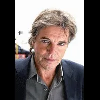 영화배우인 콜린 프리엘스의 대표 이미지