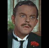 배우인 데이빗 토믈린슨의 대표 이미지