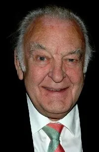 배우인 도날드 신든의 대표 이미지