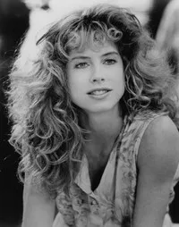 영화배우인 줄리앤 필립스의 대표 이미지