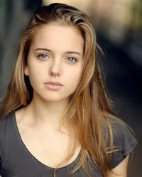 영화배우인 해나 래의 대표 이미지