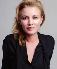 배우, 각본인 로렌 클레어의 대표 이미지