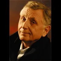 영화감독인 이리 멘젤의 대표 이미지