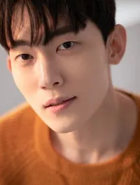 영화배우인 태경의 대표 이미지