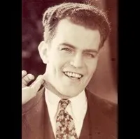 배우, 음악인 제이 C. 플리픈의 대표 이미지