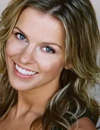 영화배우인 크리스틴 그린의 대표 이미지