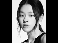 영화배우, 모델인 김아현의 대표 이미지