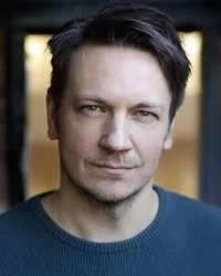 영화배우인 마크 호머의 대표 이미지