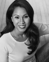 영화배우인 나탈리아 마리의 대표 이미지