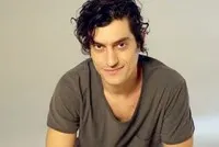 영화배우인 아르기리스 판다자라스의 대표 이미지