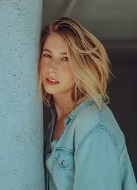 영화배우인 제시 바의 대표 이미지