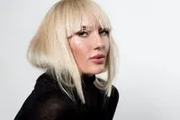 영화배우인 사라 코즐로프스키의 대표 이미지