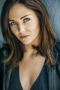 영화배우인 제이드 할로의 대표 이미지