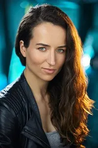 영화배우인 서맨사 슈나이츨러의 대표 이미지