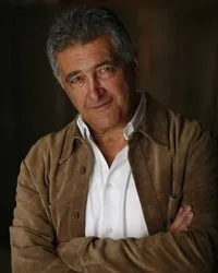 배우인 척 샤마타의 대표 이미지