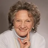 영화배우인 마르트 빌라롱가의 대표 이미지