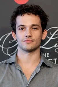 영화배우인 일라이 브라운의 대표 이미지