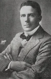 영화배우인 하우스 피터스의 대표 이미지