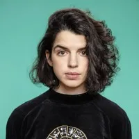 영화배우인 안토니에 포르마노바의 대표 이미지