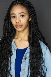 영화배우인 트로이 리-앤 존슨의 대표 이미지