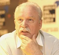 작곡가, 가수인 조르조 모로데르의 대표 이미지