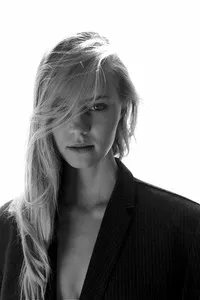 영화배우인 율리아 소볼의 대표 이미지