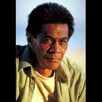 배우인 나타닐 리즈의 대표 이미지