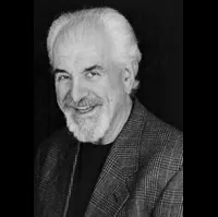 영화배우인 루이스 조리히의 대표 이미지