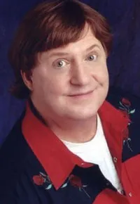 영화배우인 패트릭 토마스의 대표 이미지