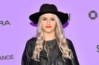 영화배우인 에리카 로의 대표 이미지