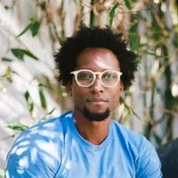 영화배우인 스키너 마이어스의 대표 이미지