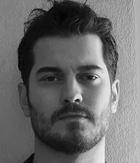 영화배우인 차가타이 울루소이의 대표 이미지