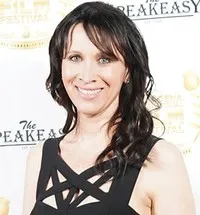 영화배우인 질 오브리의 대표 이미지