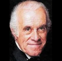 배우인 피에르 파올로 카포니의 대표 이미지