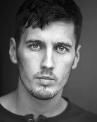 영화배우인 대니얼 올드로이드의 대표 이미지