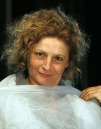 영화배우인 아니타 포뎅브니아크의 대표 이미지