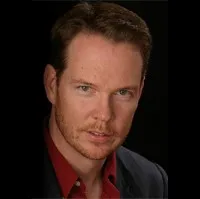 영화배우인 윌리암 올리어리의 대표 이미지