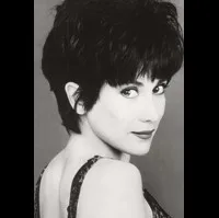 영화배우인 다이아나 오르텔리의 대표 이미지